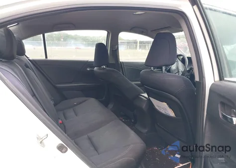 2013 Honda Accord Sport z USA, uszkodzony, nr VIN 1HGCR2F59DA086198